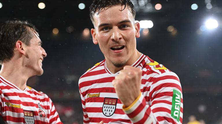 Fußball, Bundesliga, 1. FC Köln - Hamburger SV: Said el Mala jubelt nach seinem Tor zum 3-1, mit Jakub Kaminki