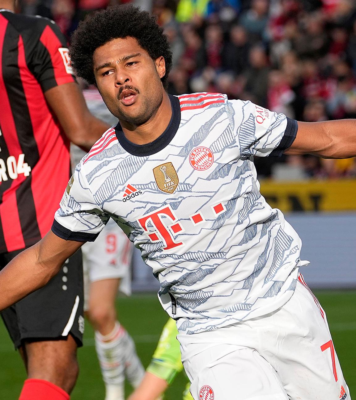 Serge Gnabry bejubelt das 5:0.