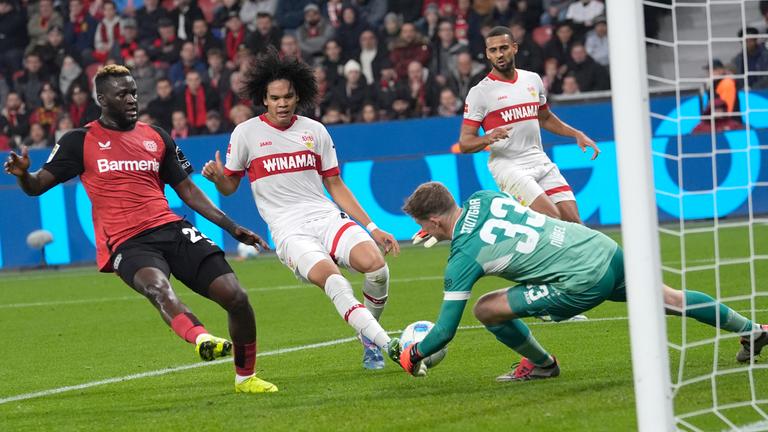 Fußball: Bayer Leverkusen gegen VfB Stuttgart.