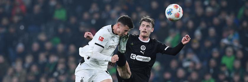 Fußball: Borussia Mönchengladbach - FC St. Pauli.