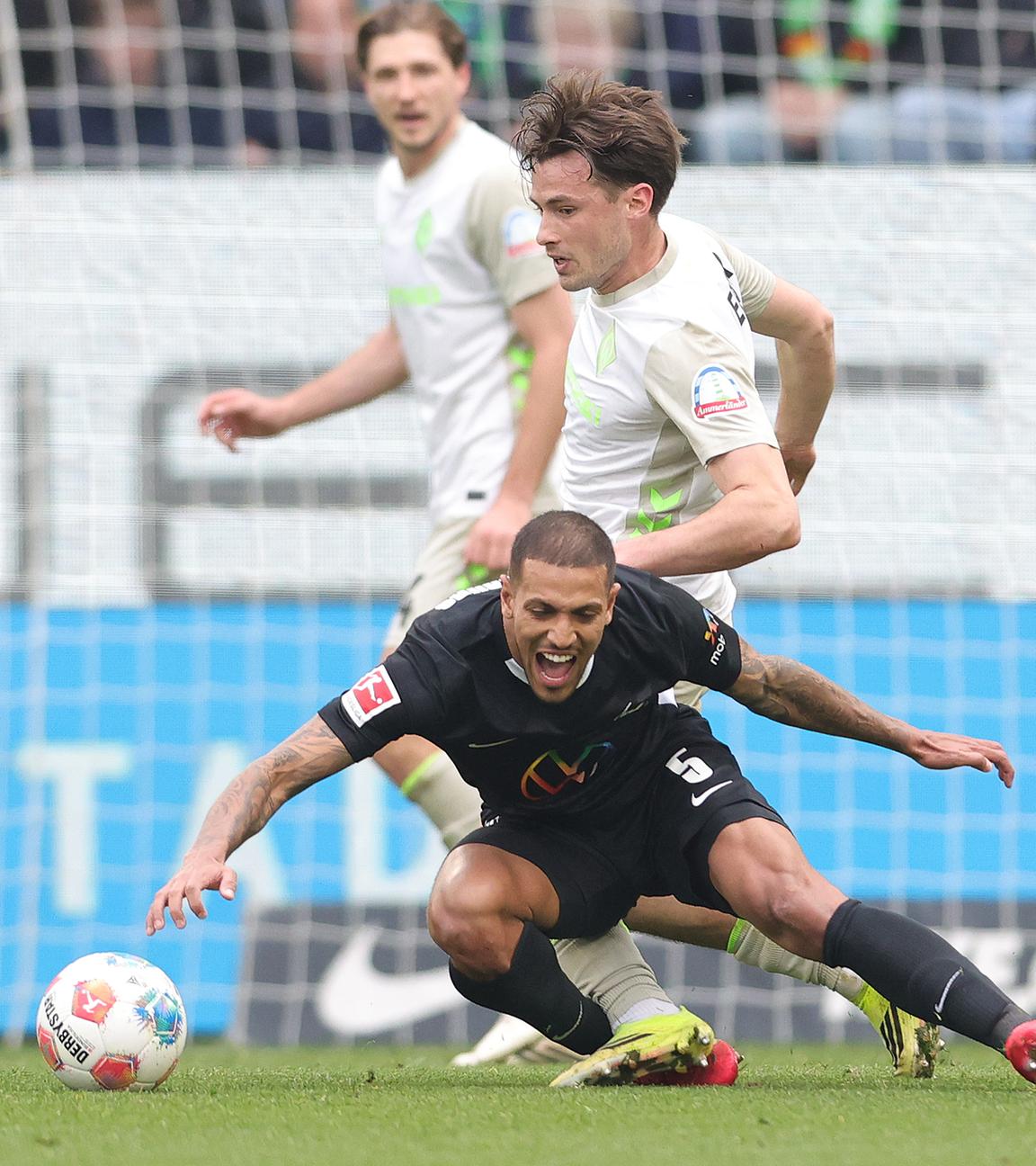 Fußball: VfL Wolfsburg - Werder Bremen.