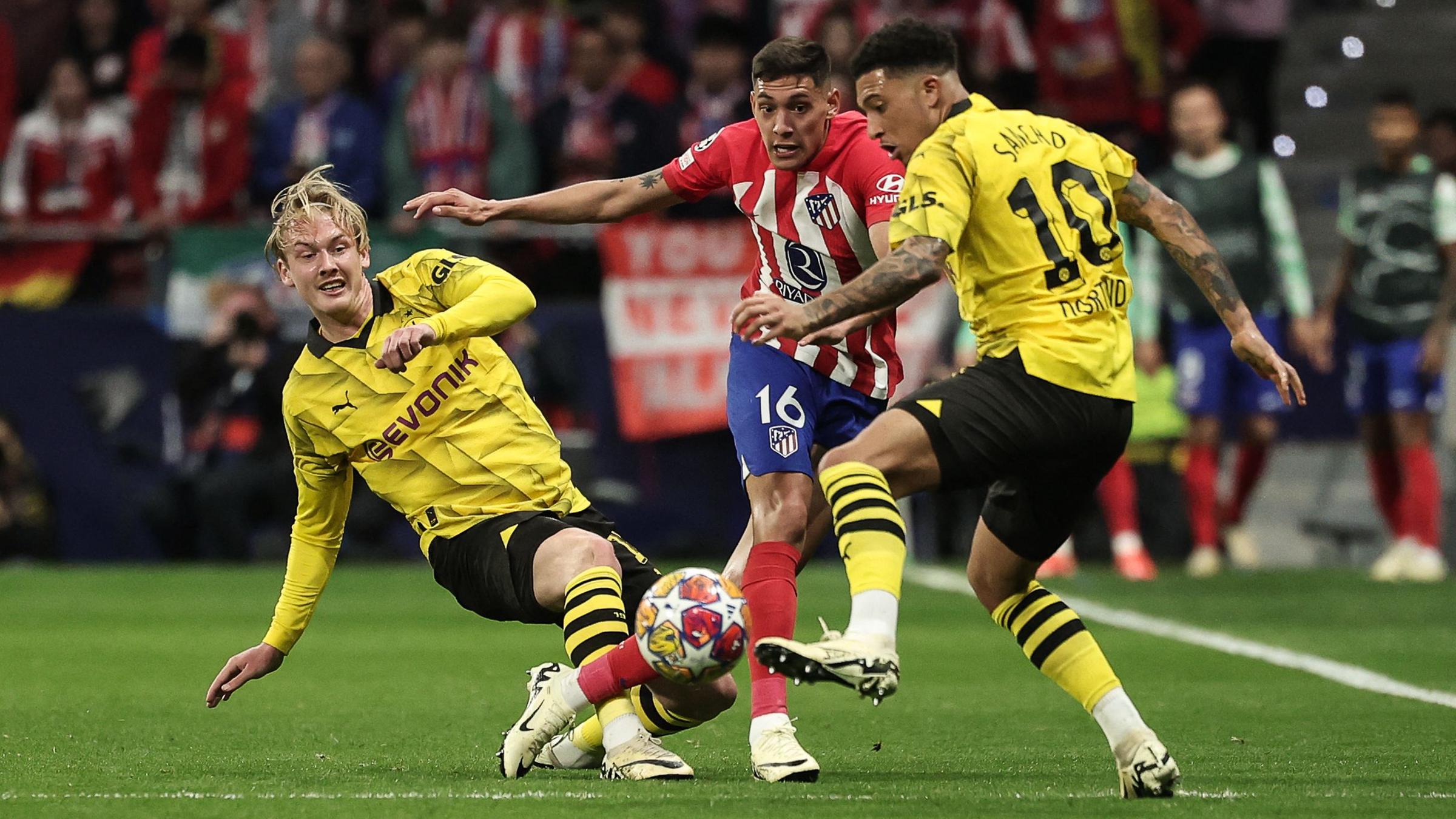 Fußball: Atletico Madrid - Borussia Dortmund.