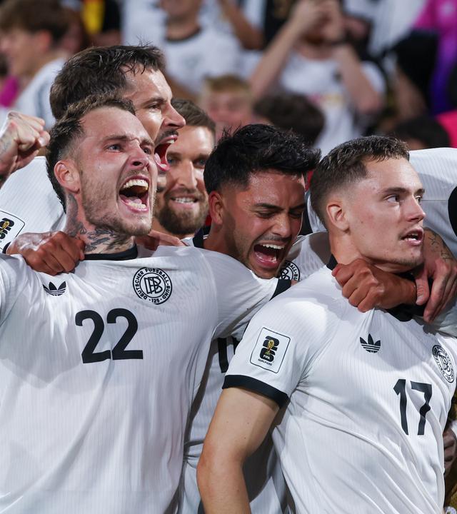 Fußball: Deutschland gegen Nordirland.