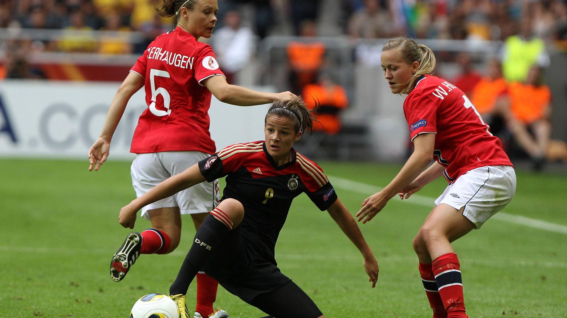 Archiv: v.l. Toril Hetland Akerhaugen (Norwegen), Lena Lotzen (Deutschland), Kristine Wigdahl Hegland (Norwegen)