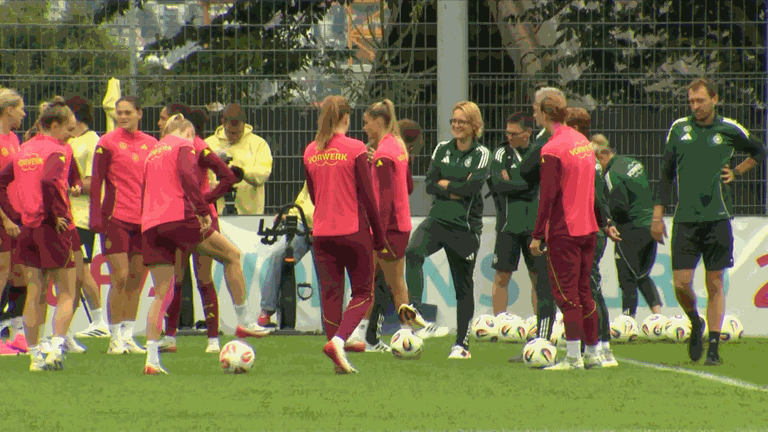 DFB-Frauen empfangen Weltmeister
