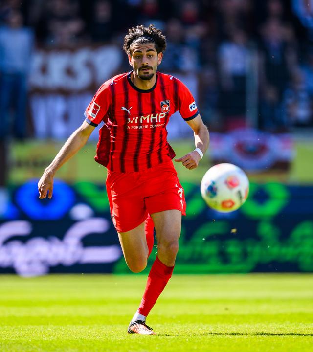 Fußball: Eren Dinkci.