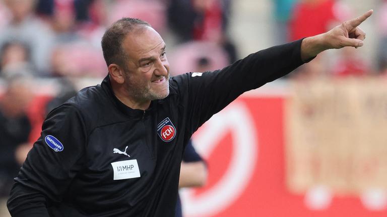 Fußball: Trainer Frank Schmidt vom 1. FC Heidenheim.