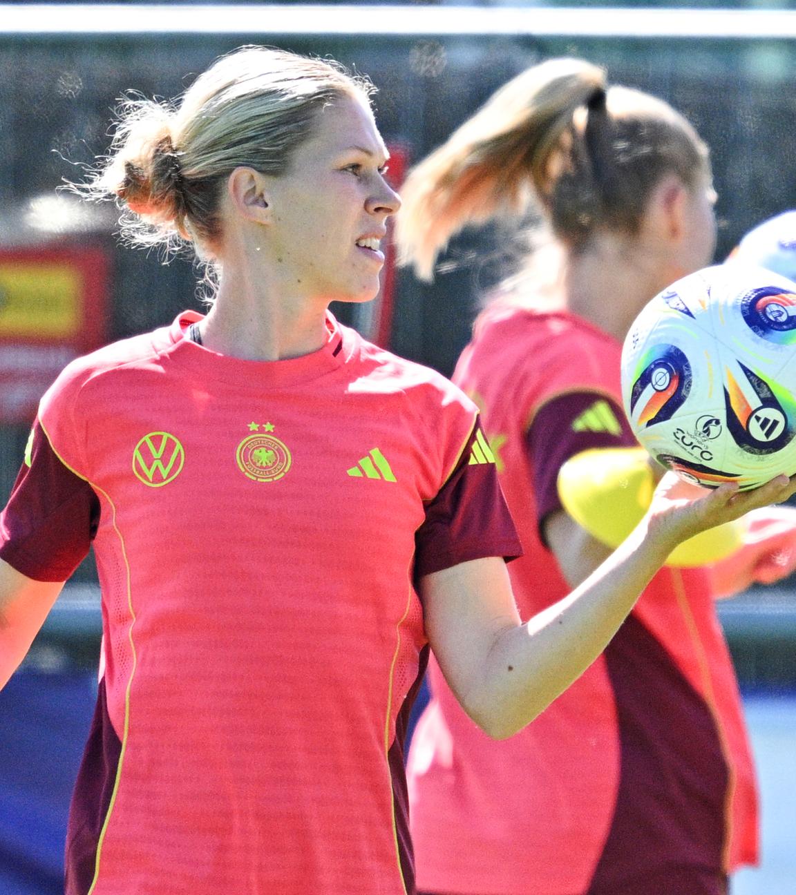 Deutschlands Rebecca Knaak beim Training