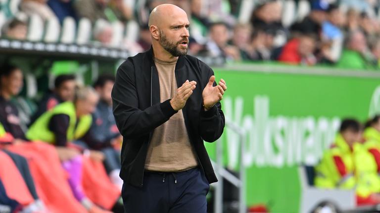 Fußball: Stephan Lerch, Trainer des VfL Wolfsburg (Frauen).