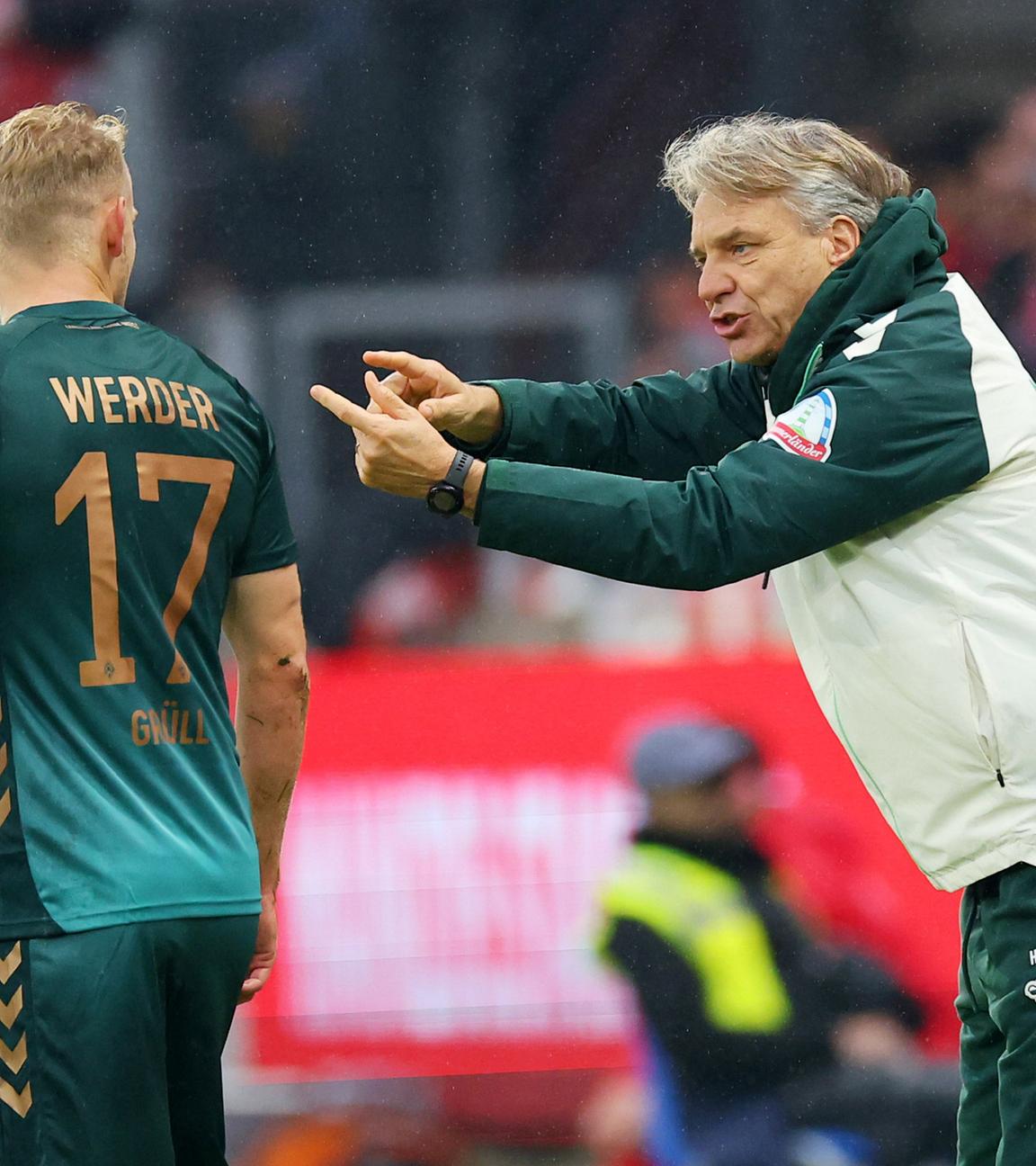 v.l. Marco Gruell, Trainer Horst Steffen (Bremen)