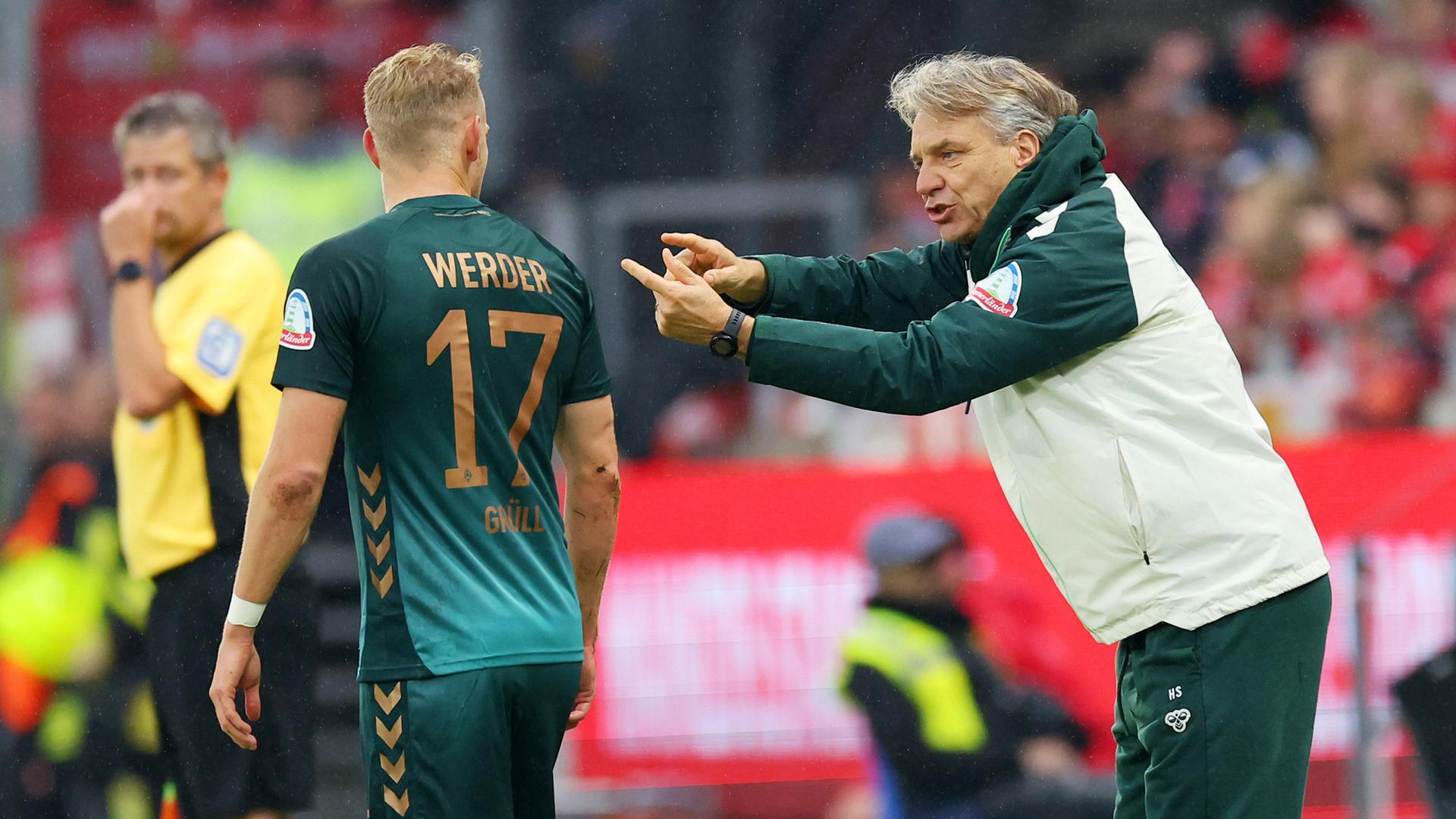 v.l. Marco Gruell, Trainer Horst Steffen (Bremen)