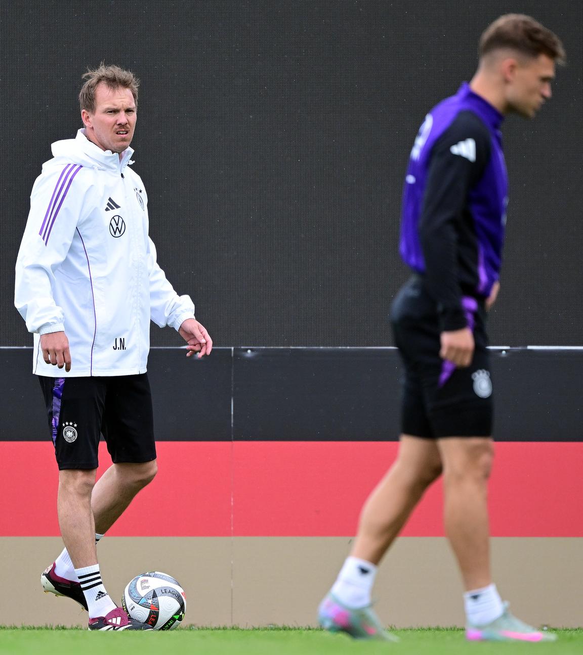 Fußball: Bundestrainer Julian Nagelsmann und Joshua Kimmich im trainingslager in Herzogenaurach