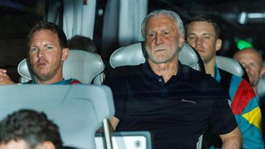 DFB-Sportdirektor Rudi Völler, der Zeitzeuge an Bord