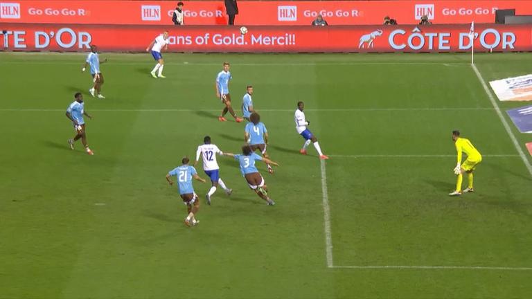 Frankreich siegt durch Doppelpacker