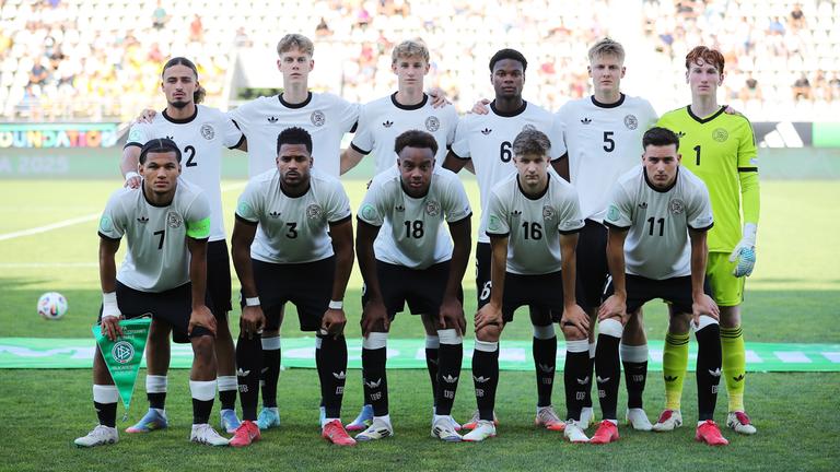 Fußball, U19 Männer: EM, Spanien - Deutschland, Mannschaftsfoto Deutschland