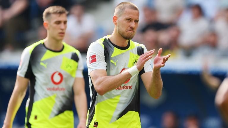 Waldemar Anton beim Spiel in Hoffenheim