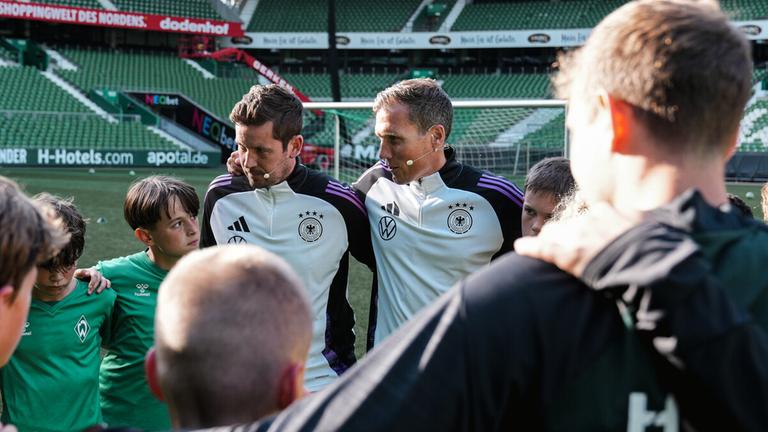 Jugendtrainer Hannes Wolf während einer Fortbildung von Werder Bremen.