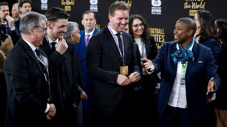 Bundestrainer Julian Nagelsmann (m.) bei der Auslosung der Gruppenphase der Fußball-WM 2026