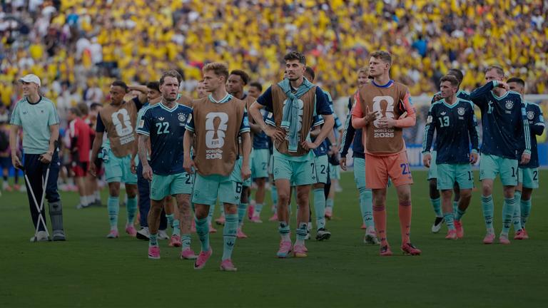 Die deutschen Nationalspieler nach der WM-Partie gegen Ecuador