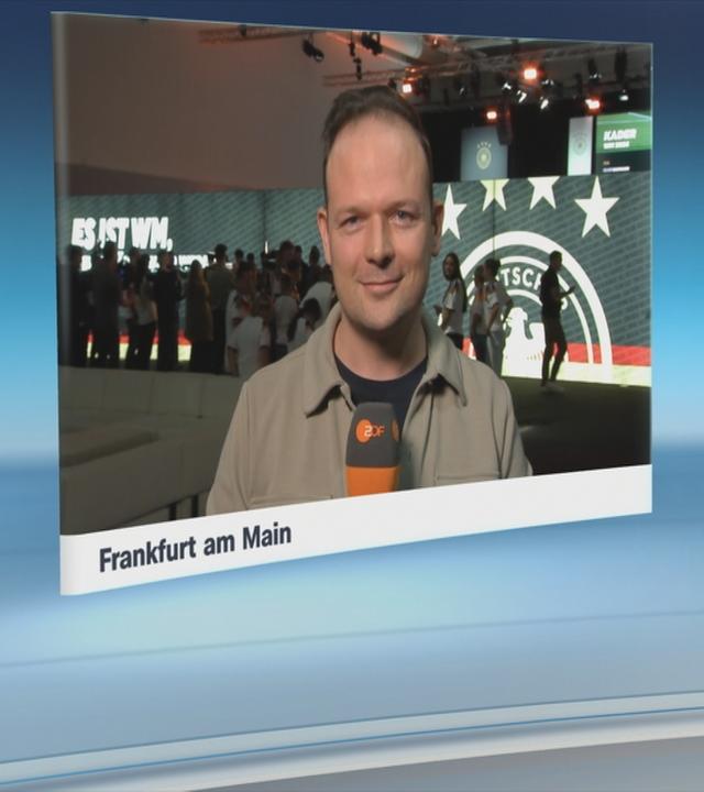 Yve Fehring und und Dr. Markus Wolsiffer bei Schaltgespräch