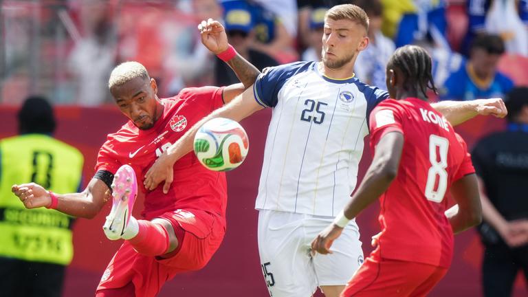 Fußball-WM: Kanada gegen Bosnien-Herzegowina.