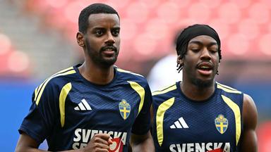 Fußball-WM: Schwedens Alexander Isak und Anthony Elanga.