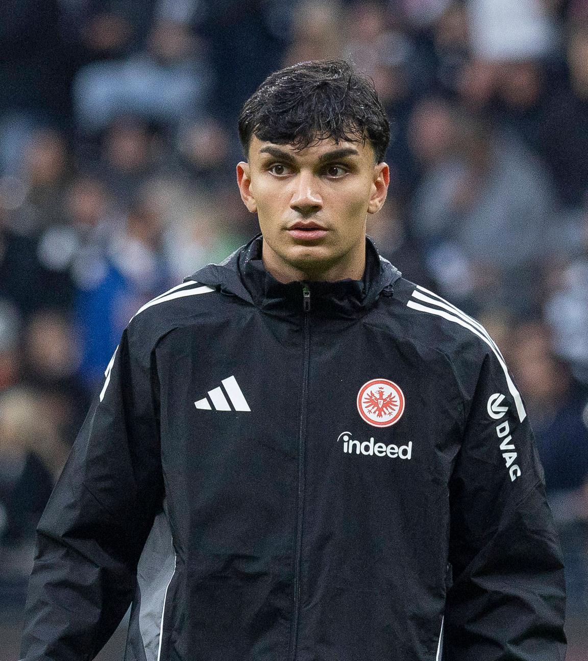 Fußballer Can Uzun von Eintracht Frankfurt am 04.10.2025 gegen FC Bayern München in Frankfurt.