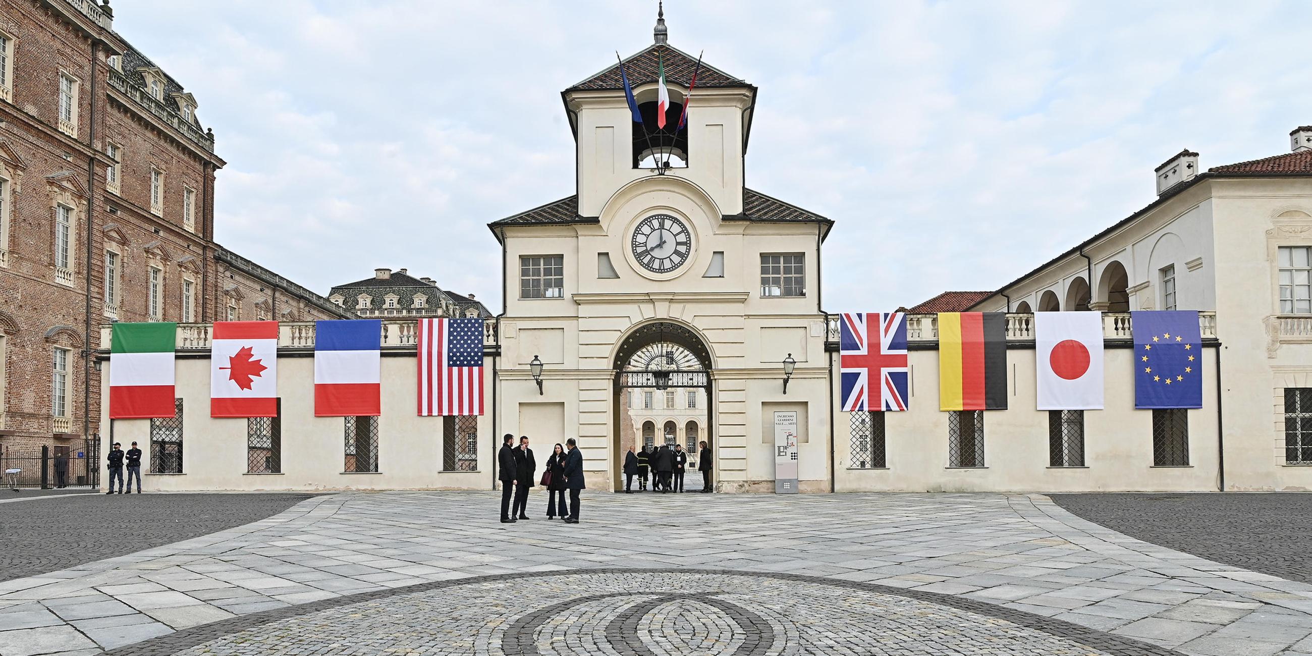 Der Palast von Venaria Reale am Stadtrand von Turin.