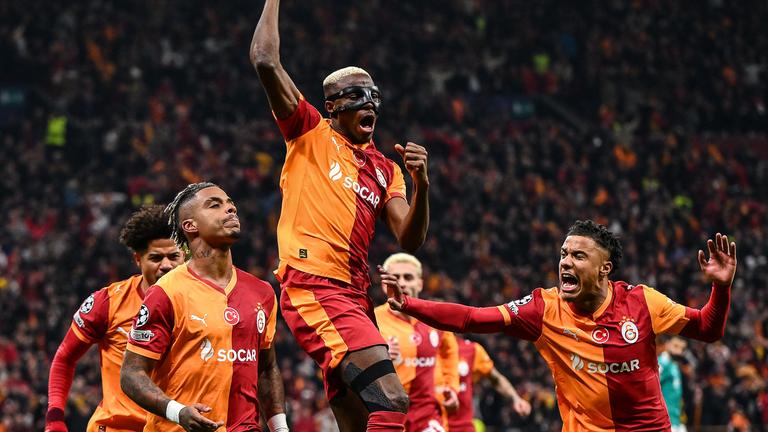 Spieler von Galatasaray beim Torjubel