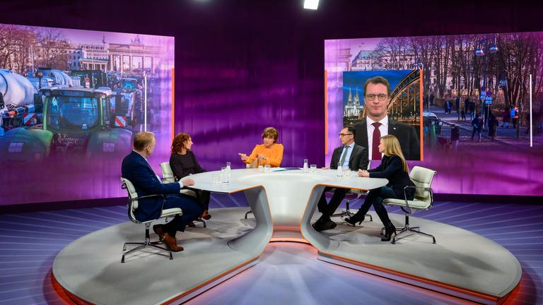 Von links: Clemens Fuest, Juli Zeh, Maybrit Illner, Cem Ãzdemir, Maria Fiedler SCHALTE: Hendrik Wüst