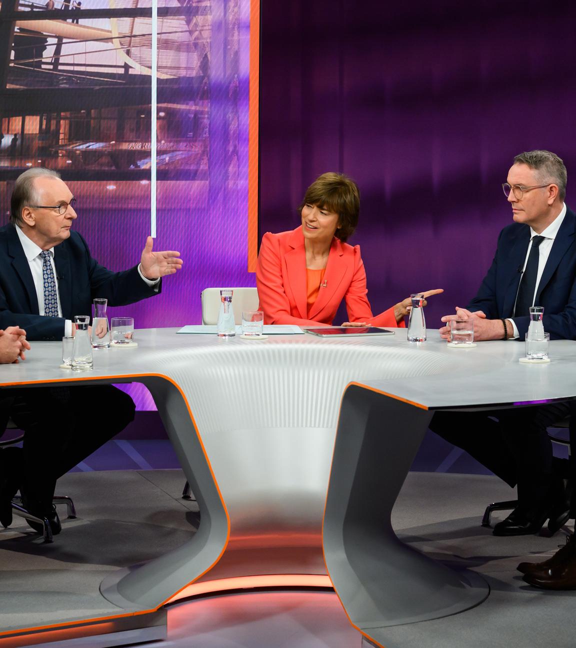 Von links: Robin Alexander, Reiner Haseloff, Maybrit Illner, Alexander Schweitzer, Veronika Grimm, Schalte: Wulf Schmiese