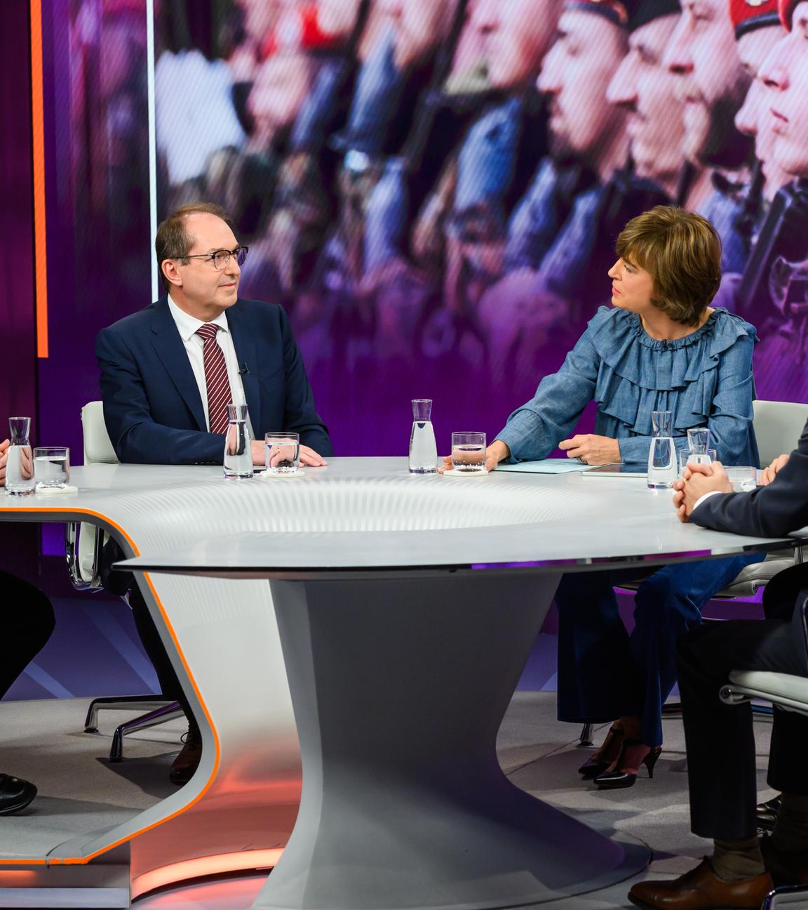 von links.: von links.: André Wüstner, Alexander Dobrindt, Maybrit Illner, Irene Mihalic,Holger Stark