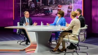 Zu Gast bei Maybrit Illner: Armin Laschet, Maybrit Illner, Frederik Pleitgen, Stormy-Annika Mildner, Michael Mittermeier
