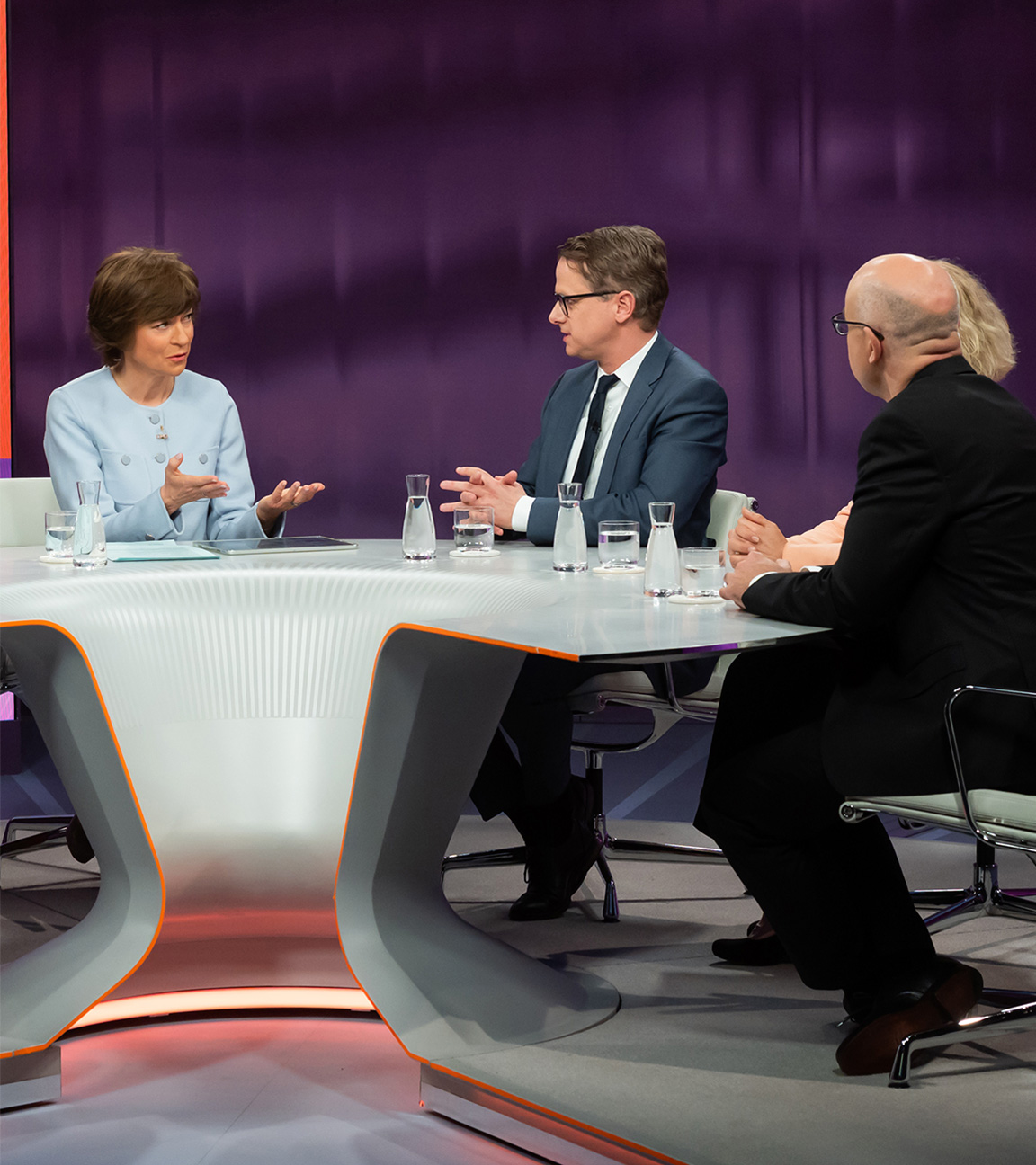 v.l.: Boris Palmer, Anke Rehlinger, Maybrit Illner, Carsten Linnemann, Kristina Dunz, Gabriel Felbermayr