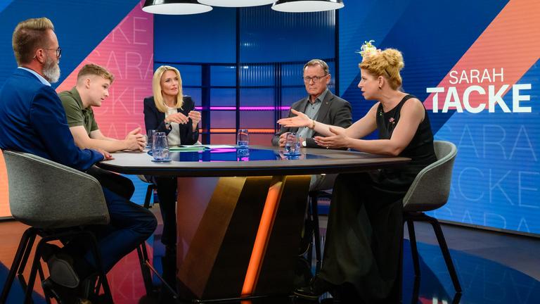 Von links: Quentin Gärtner, Sarah Tacke, Claus Ruhe Madsen, Bodo Ramelow, Christina Böhm