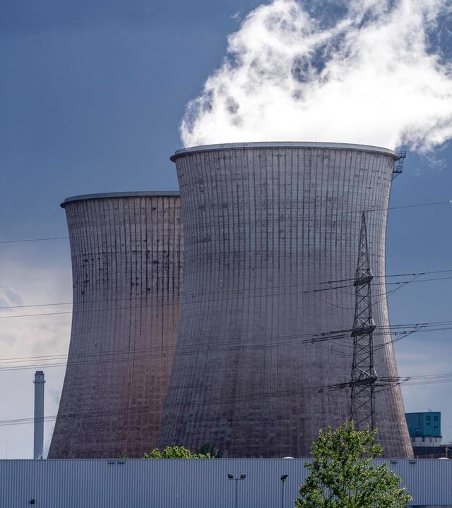 Türme des Kraftwerk Huckingen in Duisburg. (Archiv)