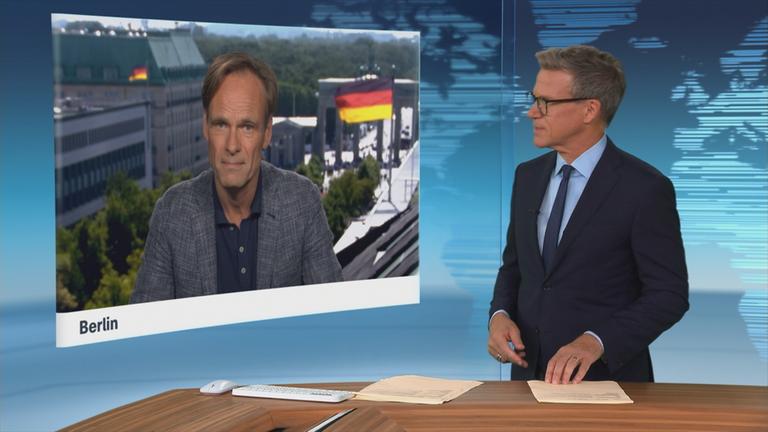 Wie reagiert die Bundesregierung auf den wachsenden internationalen Druck im Nahost-Konflikt? Kanzler Merz berät über den weiteren Kurs. ZDF-Korrespondent Wulf Schmiese berichtet.