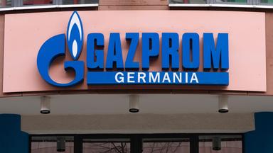 Das Logo von Gazprom Germania GmbH in Berlin (Archivfoto)