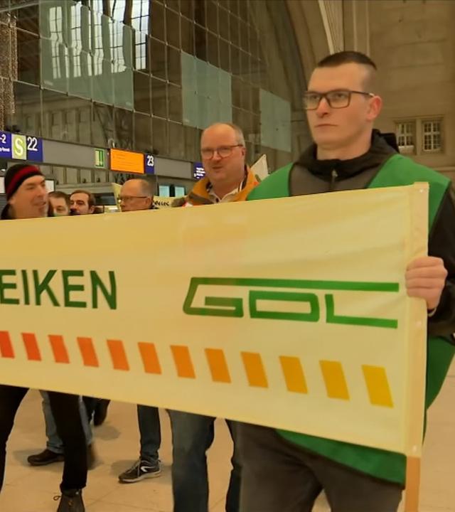 Streikende