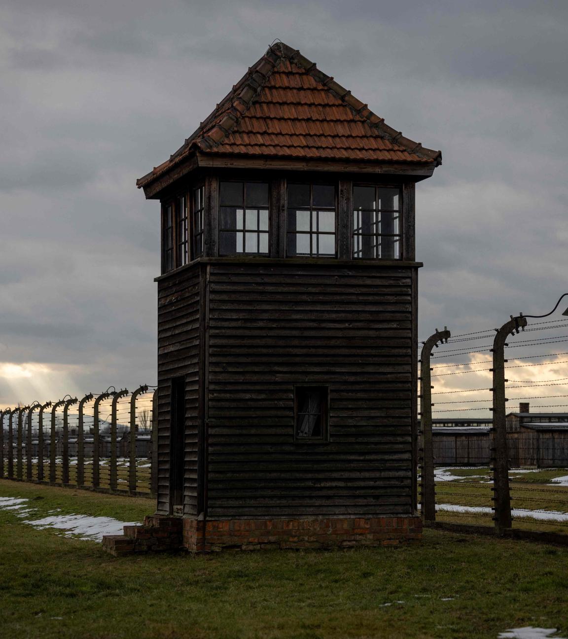 Ein Wachturm des ehemaligen Konzentrationslagers in Auschwitz
