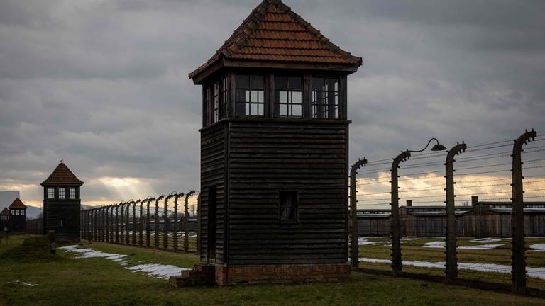 Ein Wachturm des ehemaligen Konzentrationslagers in Auschwitz