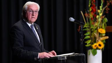 Berlin: Bundespräsident Frank-Walter Steinmeier spricht bei der zentralen Gedenkveranstaltung zum Jahrestag des Hamas-Angriffs auf Israel vom 7. Oktober 2023 in der Kaiser-Wilhelm-Gedächtniskirche.