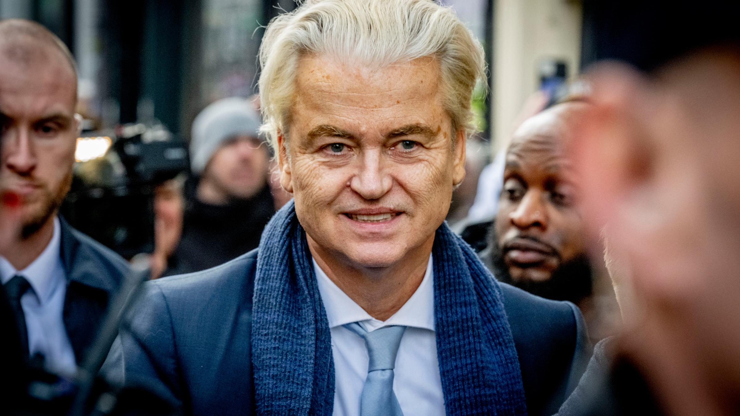 Geert Wilders während seiner Asylzentrums-Tour in Delft