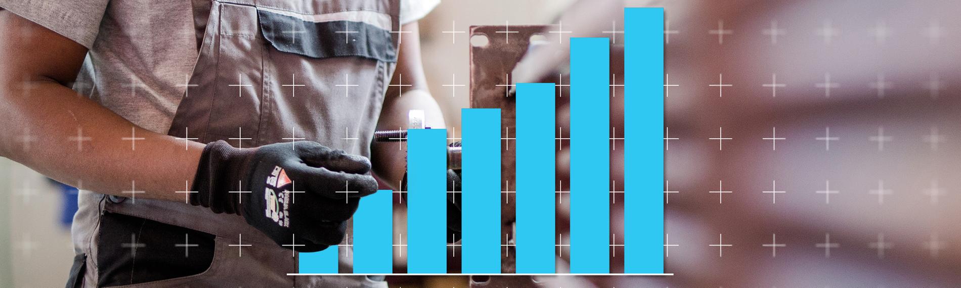 Eine Person arbeitet handwerklich, darüber eine stilisierte Balkengrafik zum Anteil geflüchteter mit Job
