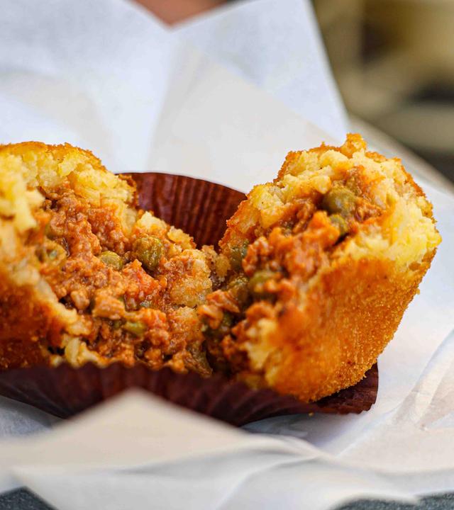Gefüllte Reisbällchen „Arancine“ mit Ragù 