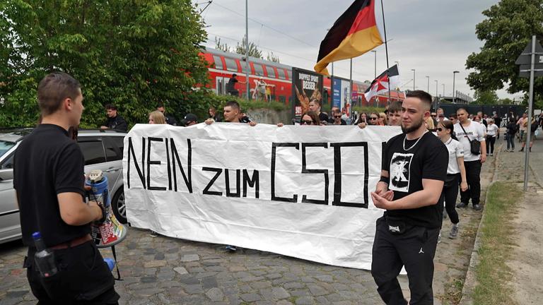Gegendemo zum CSD in Falkensee bei Berlin
