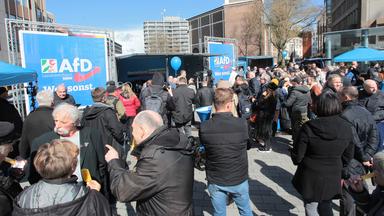 Wahlkampfveranstaltung mit der AfD Bundesfraktionschefin Alice Weidel und Gegendemo vor dem Hans-Sachs-Haus in Gelsenkirchen