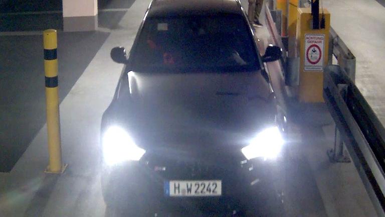 Polizei fahndet nach Bankraub in Gelsenkirchen nach Tätern