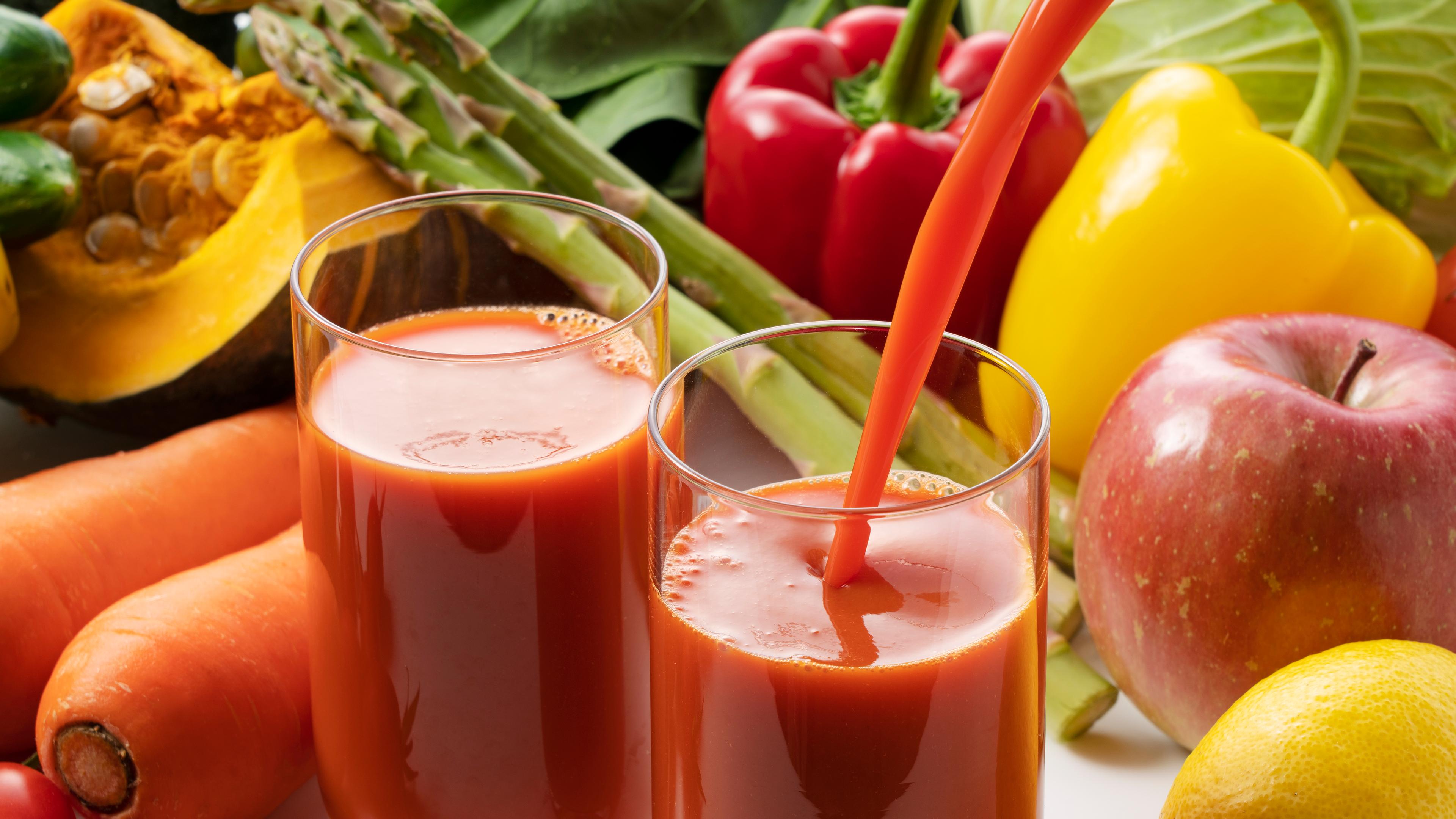 Gemüse und Gemüsesaft