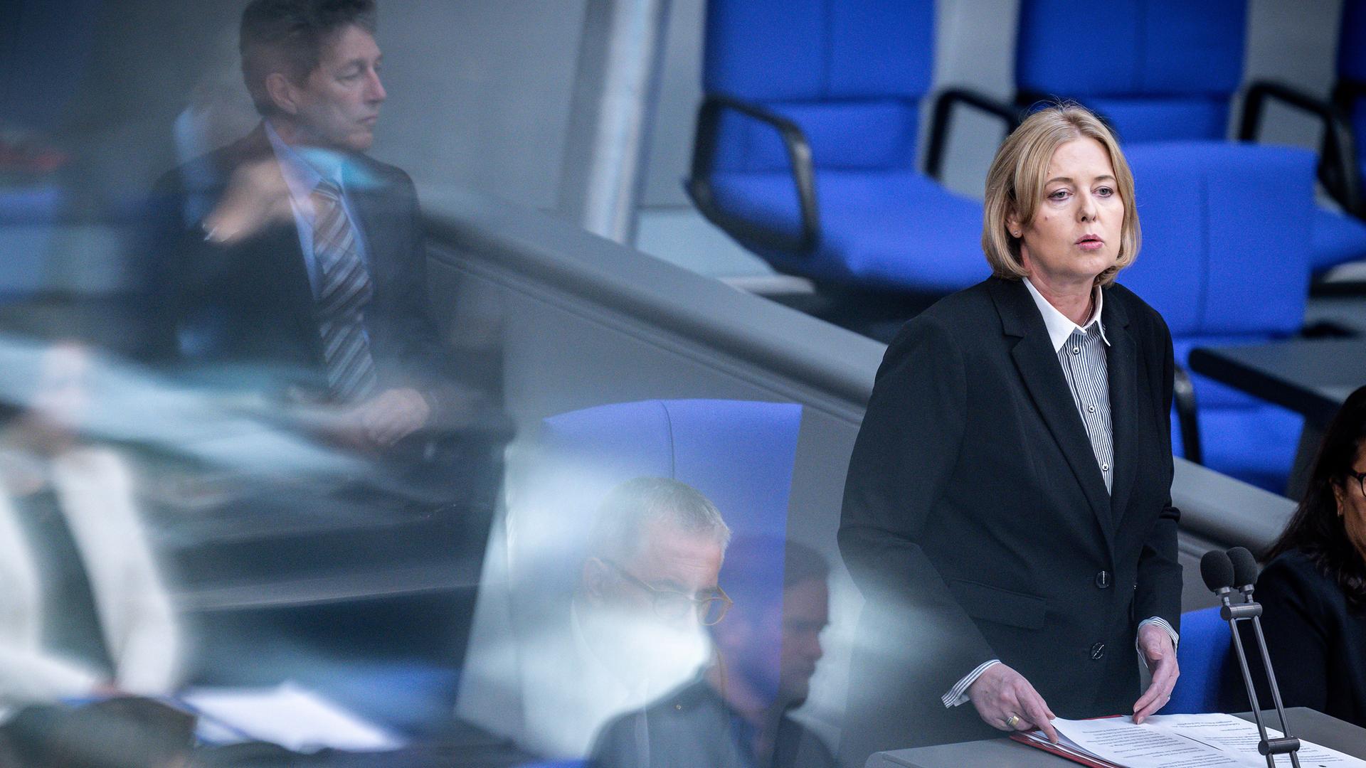 Bärbel Bas (SPD) bei der Generaldebatte im Bundestag am 07.09.2022 in Berlin